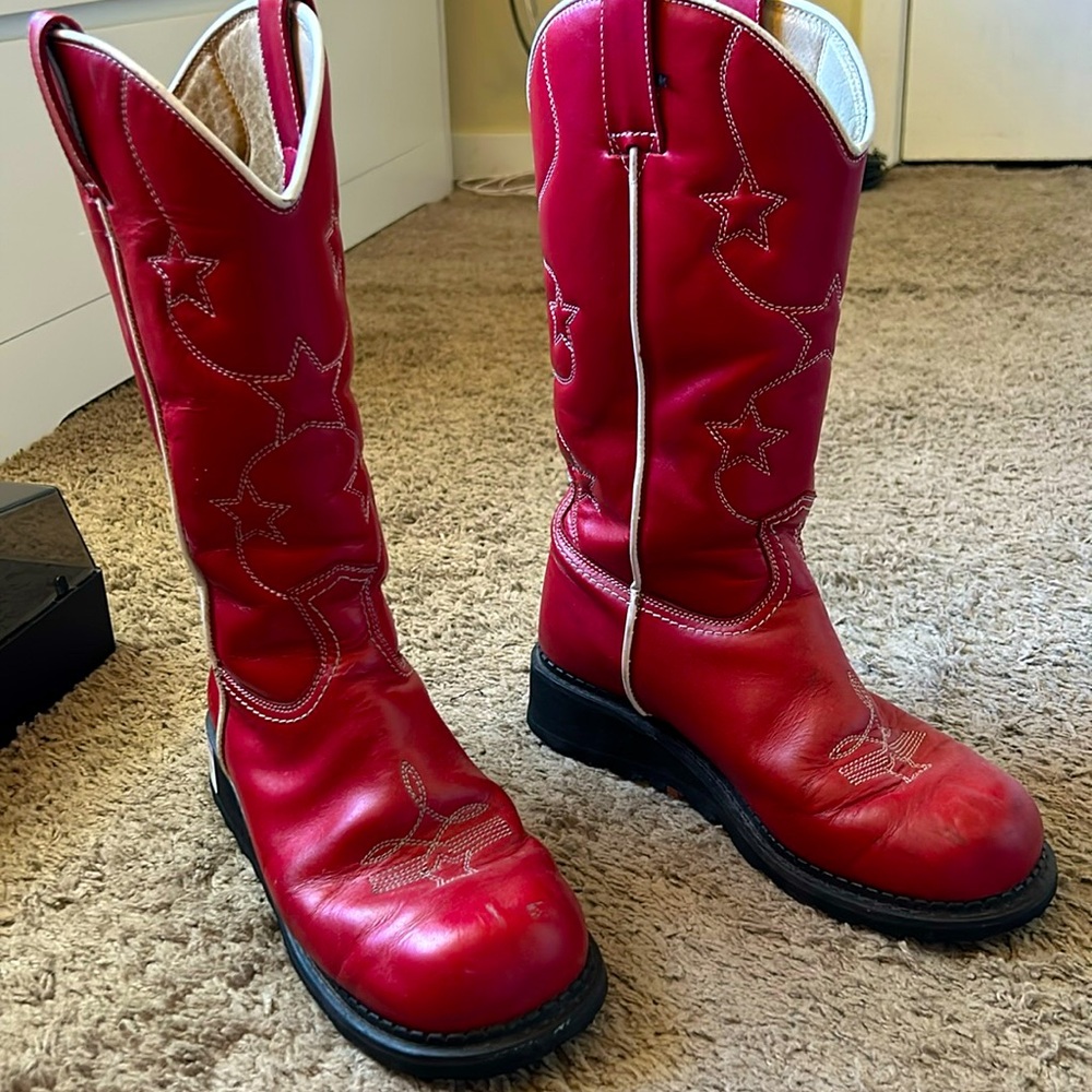 Red Fluevog cowgirl boots